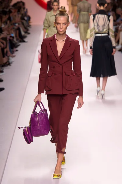 Look 33